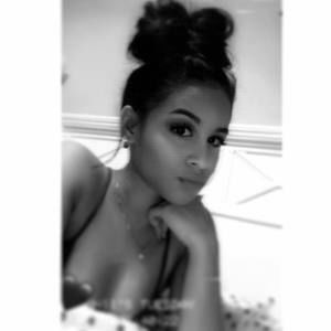 Meet your Posher, Daniela